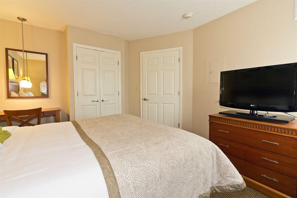 Candlewood Suites Harrisonburg By Ihg Екстериор снимка