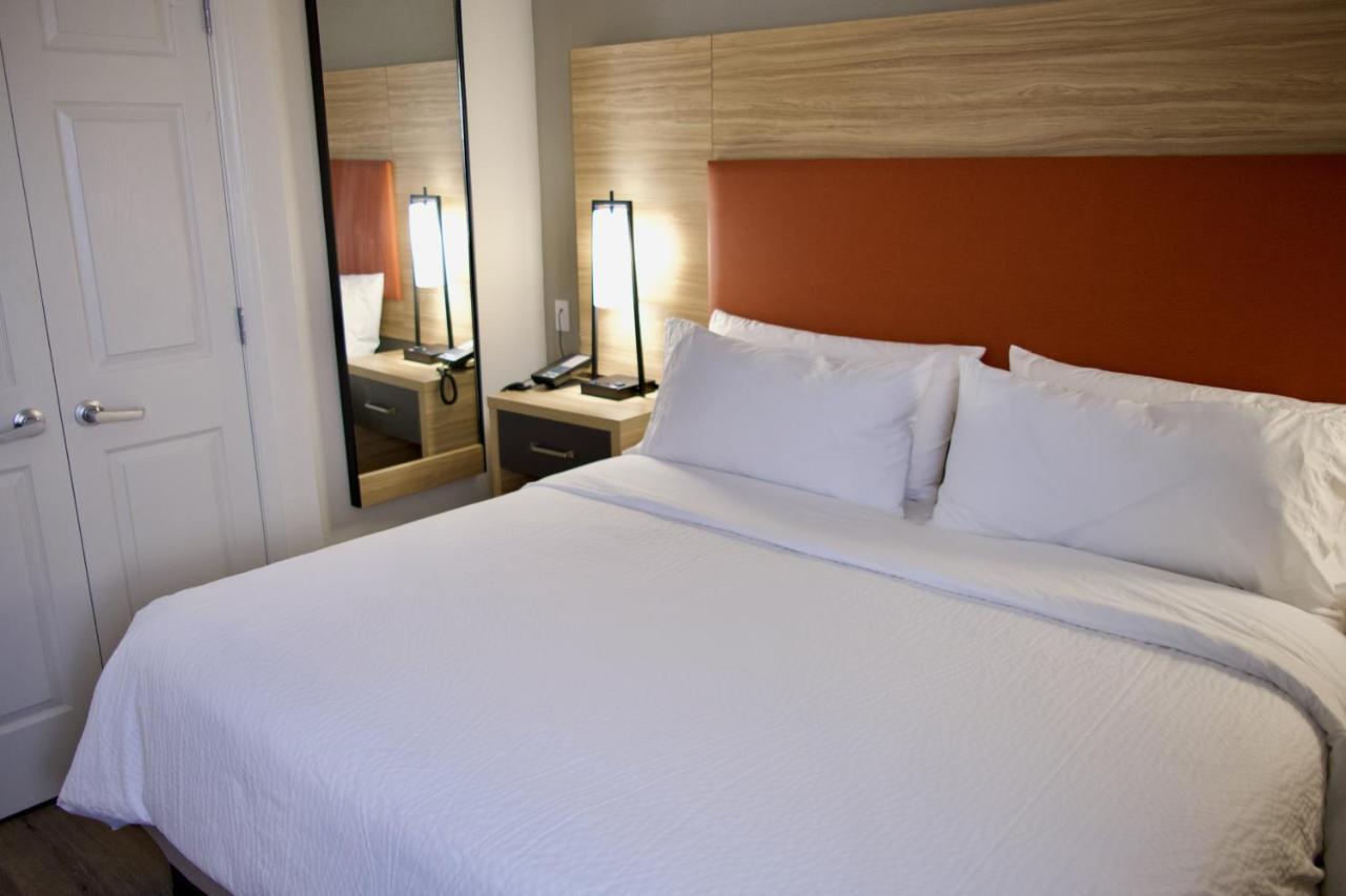 Candlewood Suites Harrisonburg By Ihg Екстериор снимка