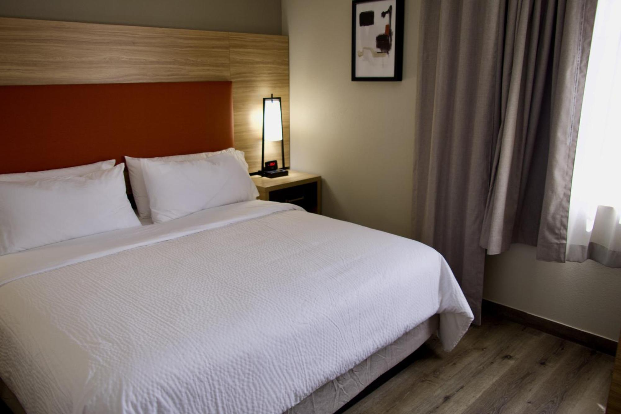 Candlewood Suites Harrisonburg By Ihg Екстериор снимка