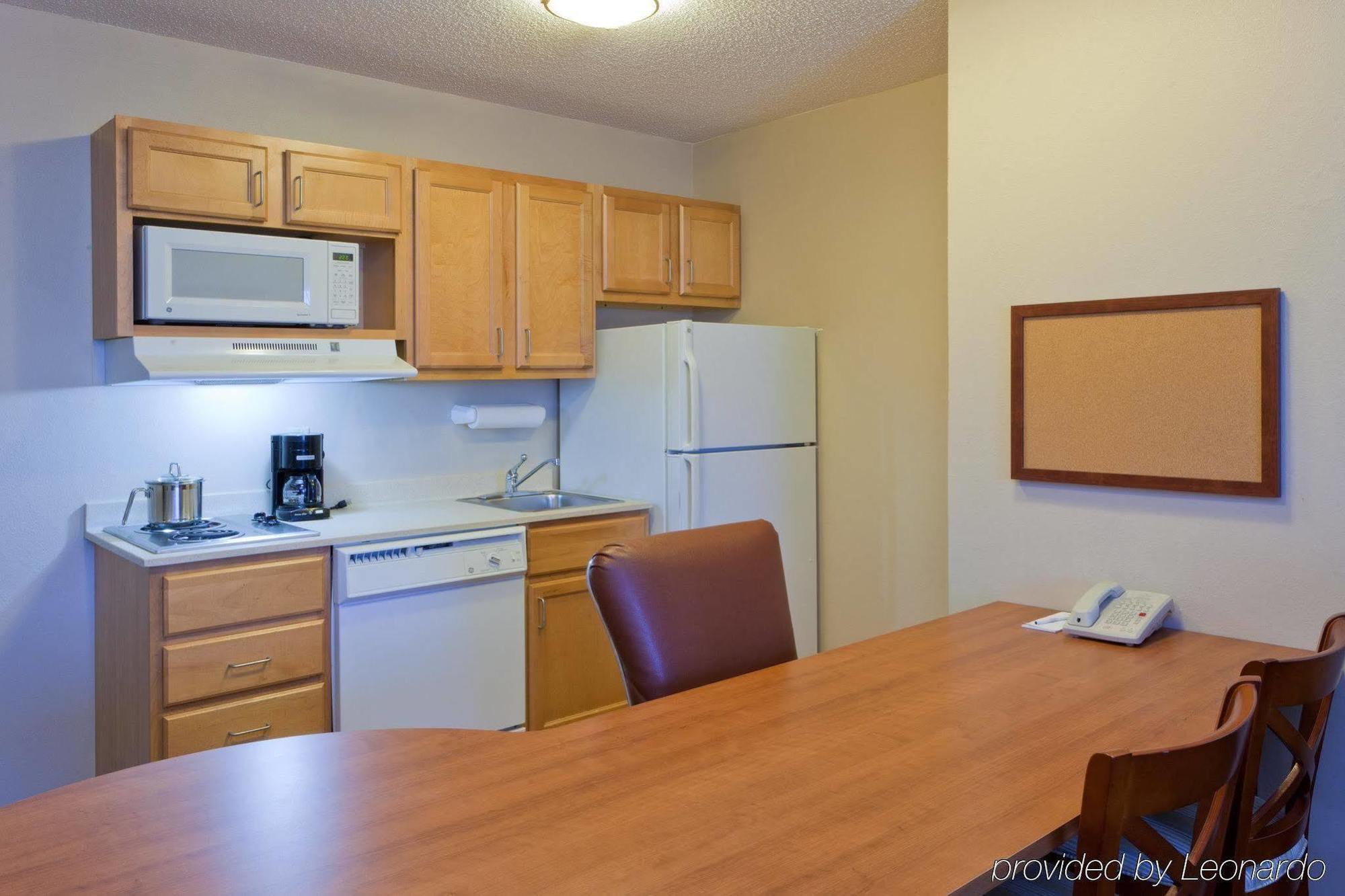 Candlewood Suites Harrisonburg By Ihg Стая снимка